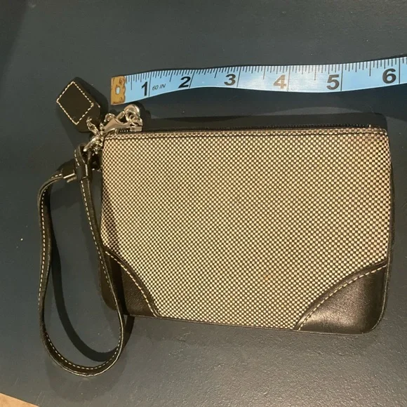 Coach checkered wristlet - Picture 1 of 8